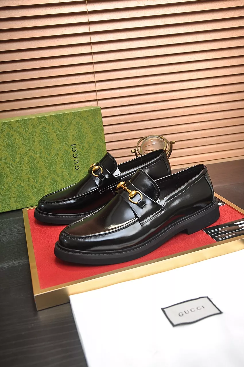 gucci oxfords chaussures pour homme s_12b42aa